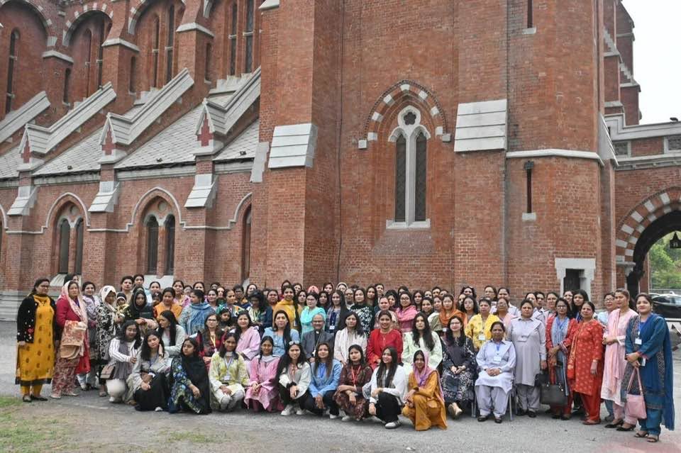 Lahore Seminar Empowers Women in Ministry and Leadership