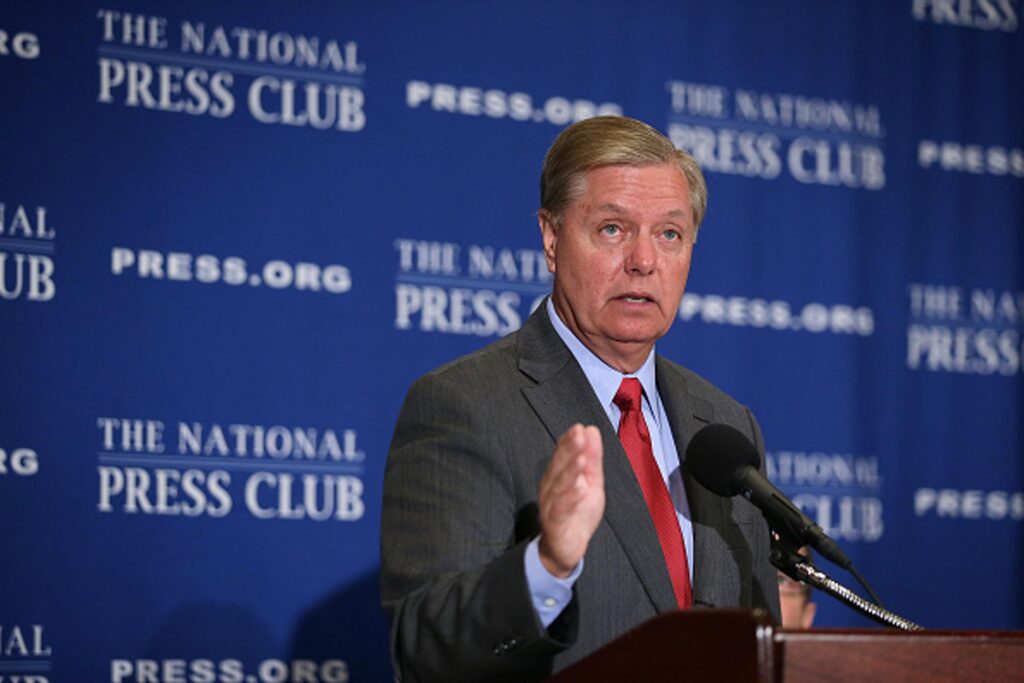 Graham Predicts Israel–Saudi Normalisation in 2026 — If Iran Is “Put in a Box” Graham Predicts Israel–Saudi Normalisation in 2026 — If Iran Is “Put in a Box”